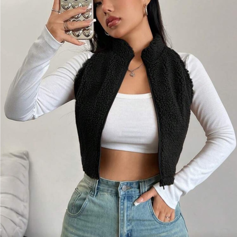 Women's Black Sherpa Vest